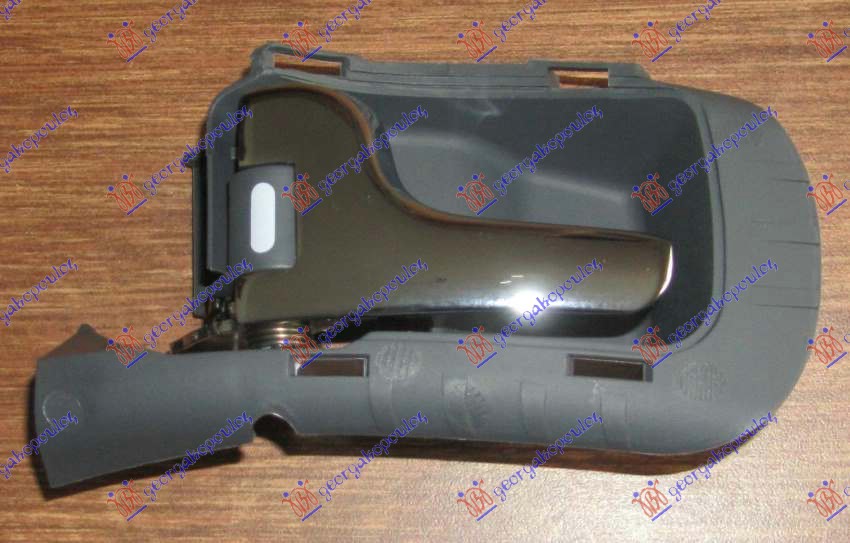 KVAKA PREDNJIH VRATA UNUTRASNJA HROM - LEVO