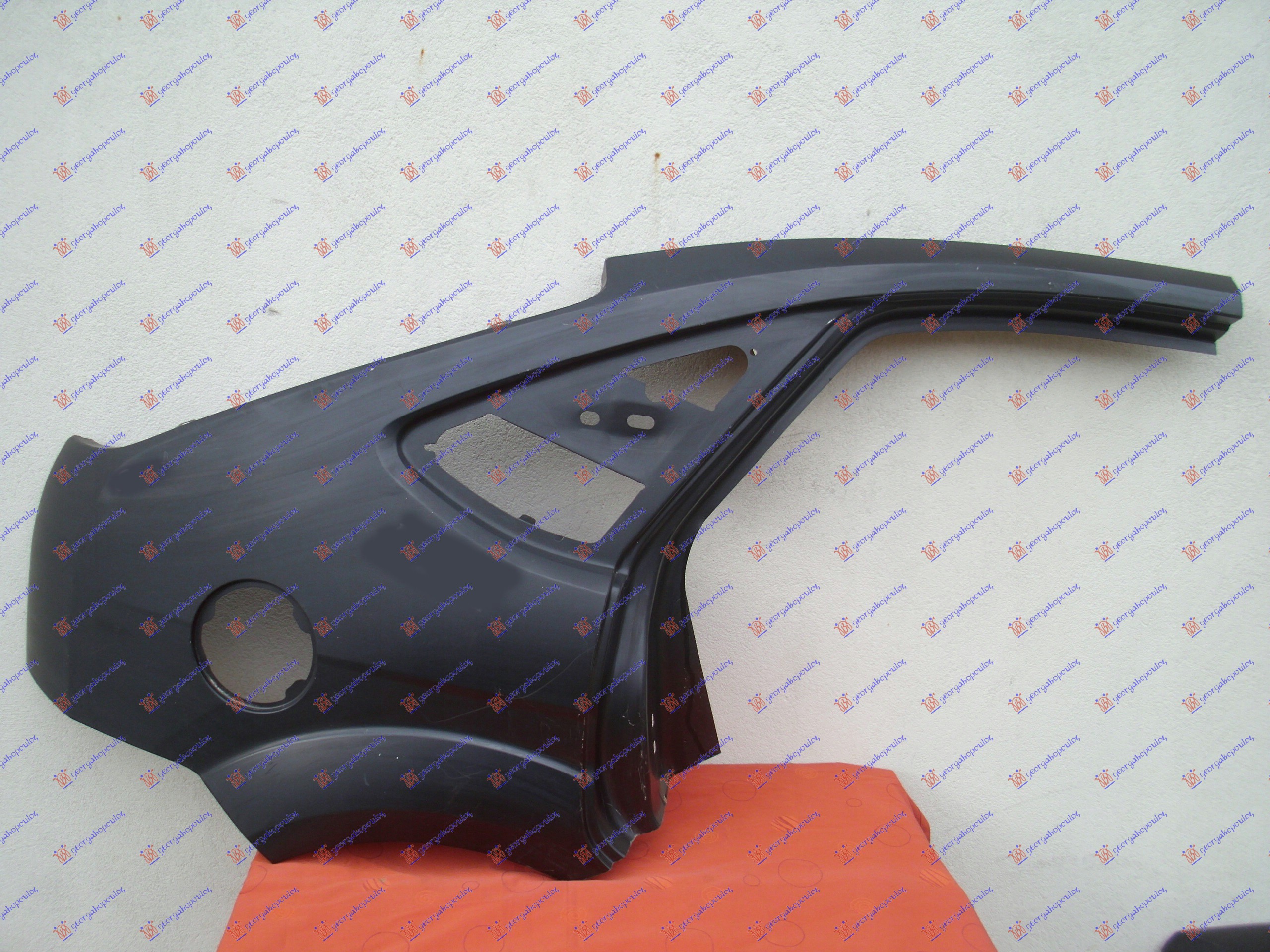 ZADNJI BLATOBRAN 5 VRATA                 - DESNO